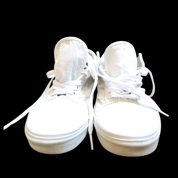 Vans Other - VANS Mens White Old Skool Canvas Shoes- Size US Men 7.5/Women 9